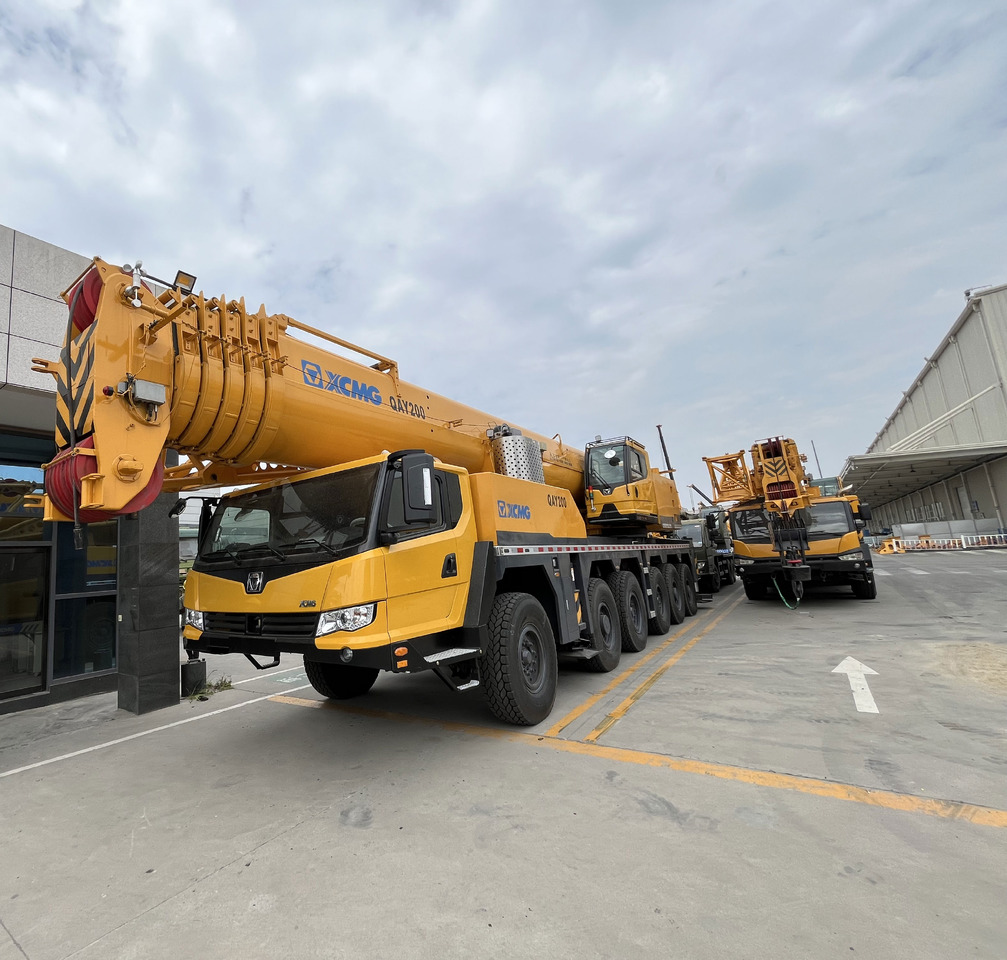 XCMG Factory Second Hand Mobile Truck Crane QAY200 200 Ton All Terrain Cranes In Good Condition - Grue tout-terrain: photos 3 XCMG Factory Second Hand Mobile Truck Crane QAY200 200 Ton All Terrain Cranes In Good Condition - Grue tout-terrain: photos 3