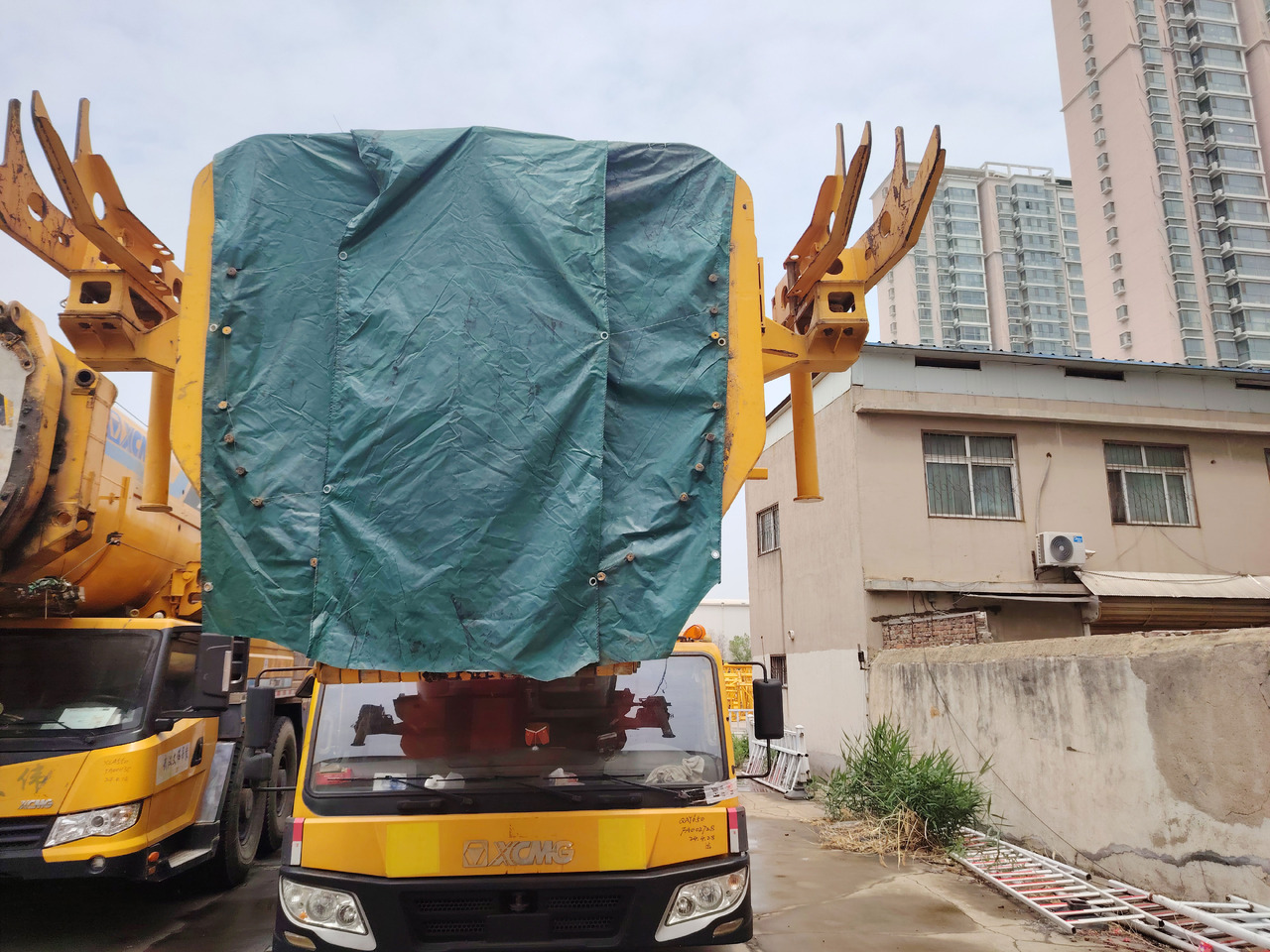 XCMG Official Second Hand Construction Big Crane QAY650A 650 Tons All Terrain Cranes With Good Condition - Grue tout-terrain: photos 4 XCMG Official Second Hand Construction Big Crane QAY650A 650 Tons All Terrain Cranes With Good Condition - Grue tout-terrain: photos 4