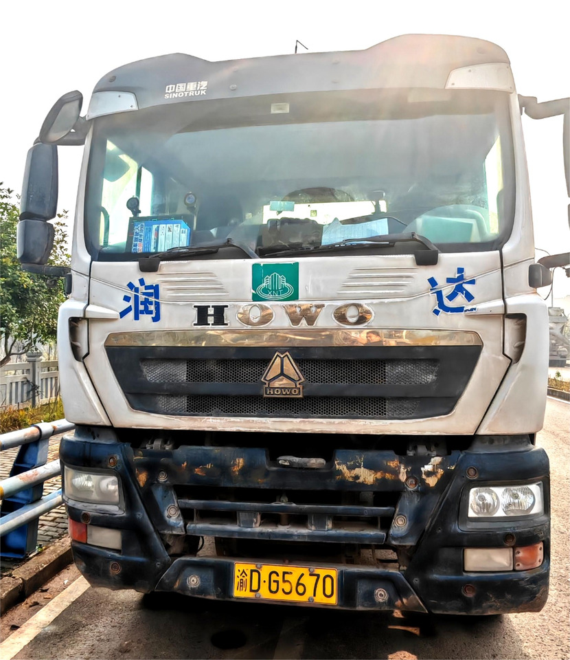 XCMG Official Second Hand G4804B Truck Mounted Concrete Mixer Truck 12m³ Cement Mixer Sale - Camion malaxeur: photos 2 XCMG Official Second Hand G4804B Truck Mounted Concrete Mixer Truck 12m³ Cement Mixer Sale - Camion malaxeur: photos 2