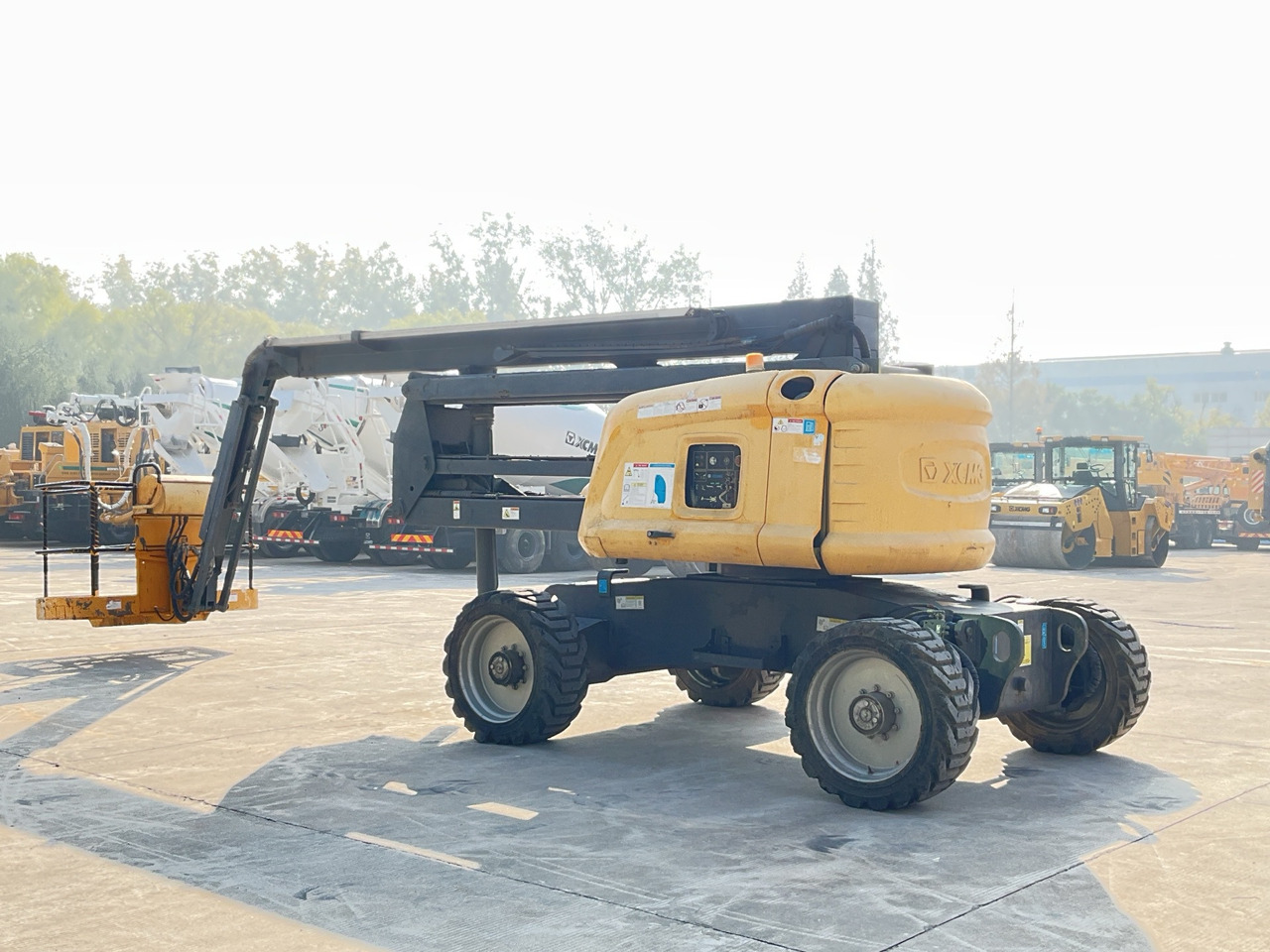 XCMG Official Second Hand Mobile Cherry Picker GTBZ18A1 18m Man Lift Boom Lift Price - Nacelle articulée: photos 3 XCMG Official Second Hand Mobile Cherry Picker GTBZ18A1 18m Man Lift Boom Lift Price - Nacelle articulée: photos 3