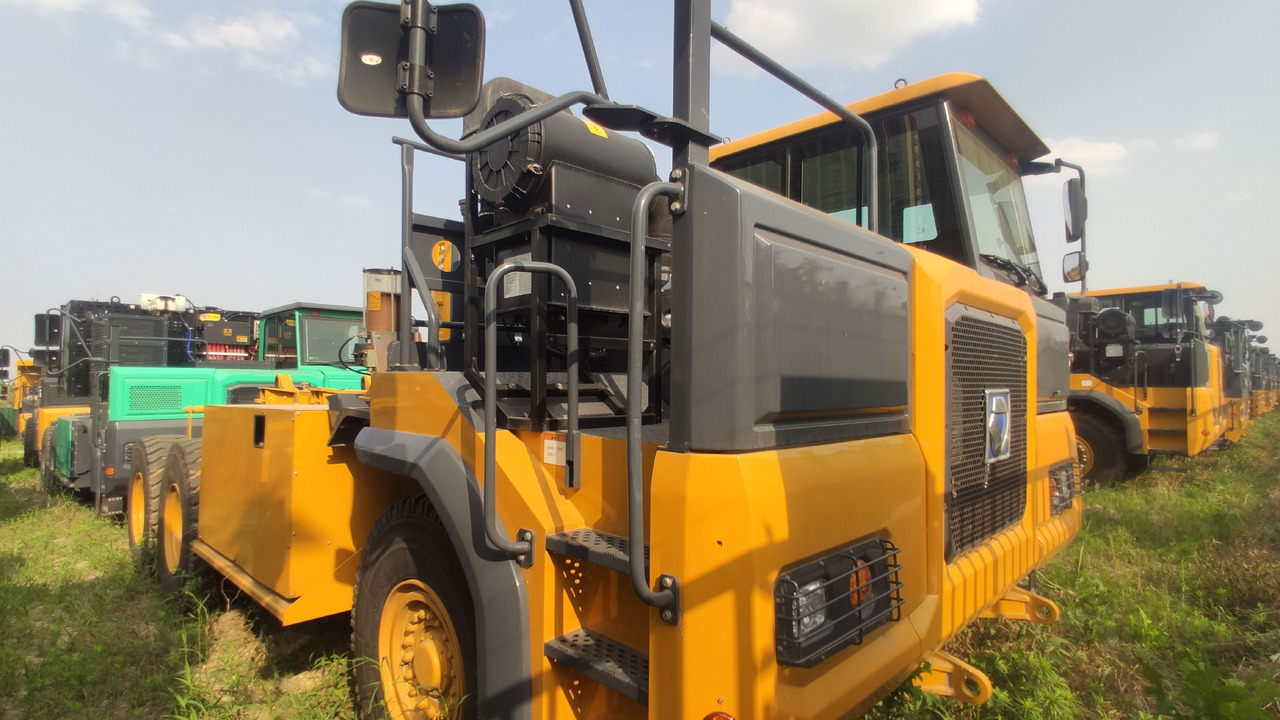 XCMG Official Second Hand Tipper Dump Truck XDR80T Mining Dump Truck Price - Tombereau: photos 4 XCMG Official Second Hand Tipper Dump Truck XDR80T Mining Dump Truck Price - Tombereau: photos 4