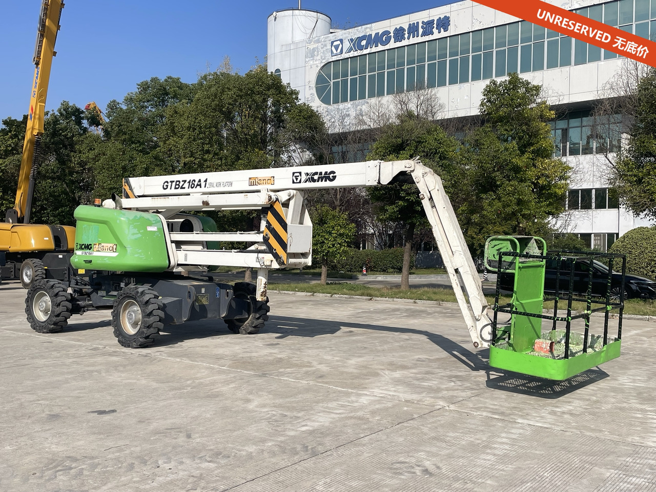 XCMG Official Used Towable Cherry Picker GTBZ18A1 18 Meters Aerial Work Platforms Best Sale - Nacelle articulée: photos 2 XCMG Official Used Towable Cherry Picker GTBZ18A1 18 Meters Aerial Work Platforms Best Sale - Nacelle articulée: photos 2