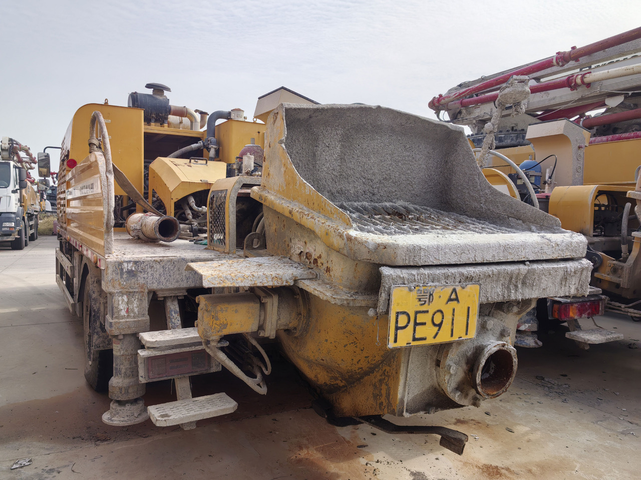 XCMG Official Used Truck Mounted Concrete Pump HBC10022 In Good Condition - Camion pompe: photos 5 XCMG Official Used Truck Mounted Concrete Pump HBC10022 In Good Condition - Camion pompe: photos 5