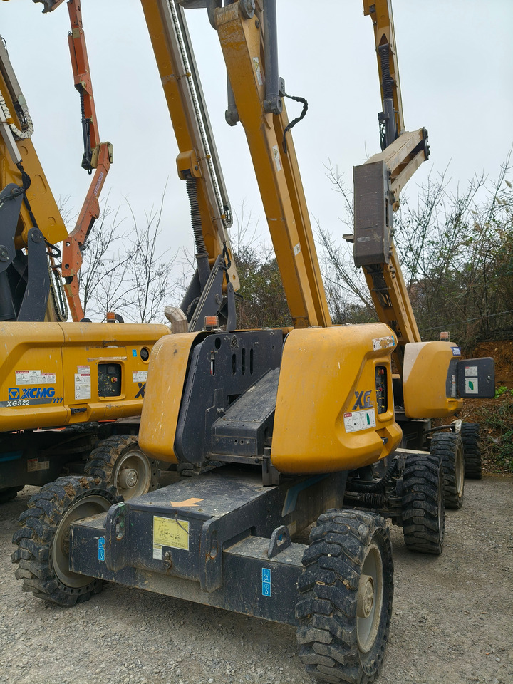 XCMG Official XGA16 16m Second Hand Articulated Boom Lift Platform With High Quality - Nacelle articulée: photos 3 XCMG Official XGA16 16m Second Hand Articulated Boom Lift Platform With High Quality - Nacelle articulée: photos 3