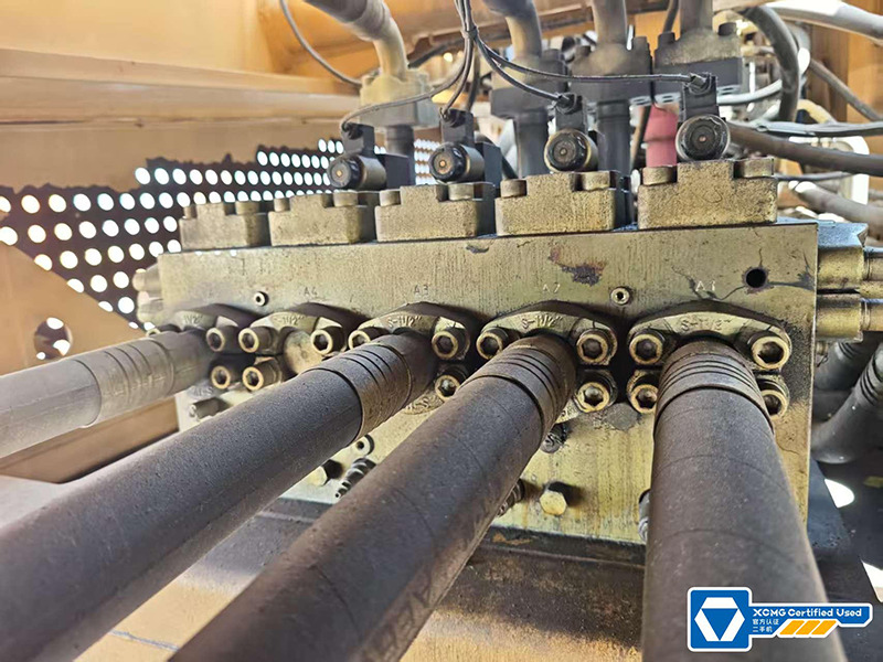 XCMG XGC16000 1250 ton 2020 used mobile crawler crane price - Grue sur chenilles: photos 2 XCMG XGC16000 1250 ton 2020 used mobile crawler crane price - Grue sur chenilles: photos 2