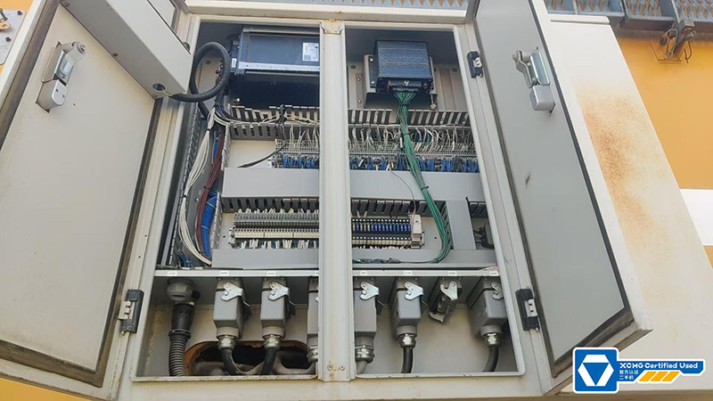 XCMG XGC650 650 ton second hand crawler crane for sale - Grue sur chenilles: photos 5 XCMG XGC650 650 ton second hand crawler crane for sale - Grue sur chenilles: photos 5