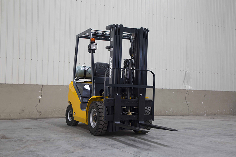 XCMG official 2.5 ton Tier 4 engine 5000 lb LPG gas lift truck propane forklift - Chariot élévateur à gaz: photos 3 XCMG official 2.5 ton Tier 4 engine 5000 lb LPG gas lift truck propane forklift - Chariot élévateur à gaz: photos 3