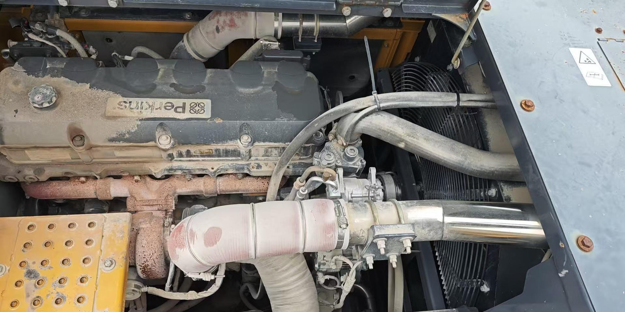 XCMG used crawler hydraulic excavator XE550DK 50ton price - Pelle sur chenille: photos 5 XCMG used crawler hydraulic excavator XE550DK 50ton price - Pelle sur chenille: photos 5