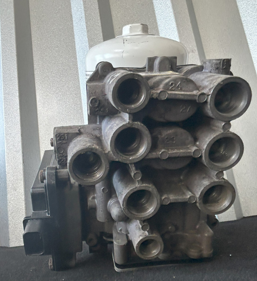 Valve de frein DAF CF XF 106 480 APU KIT ZEL2100 1973210 ( ELA1000 + AE6000): photos 6 Valve de frein DAF CF XF 106 480 APU KIT ZEL2100 1973210 ( ELA1000 + AE6000): photos 6