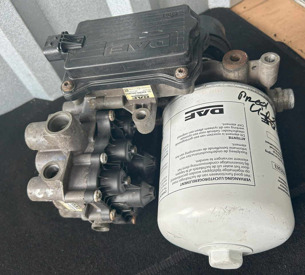 Valve de frein DAF CF XF 106 480 APU KIT ZEL2100 1973210 ( ELA1000 + AE6000): photos 11 Valve de frein DAF CF XF 106 480 APU KIT ZEL2100 1973210 ( ELA1000 + AE6000): photos 11