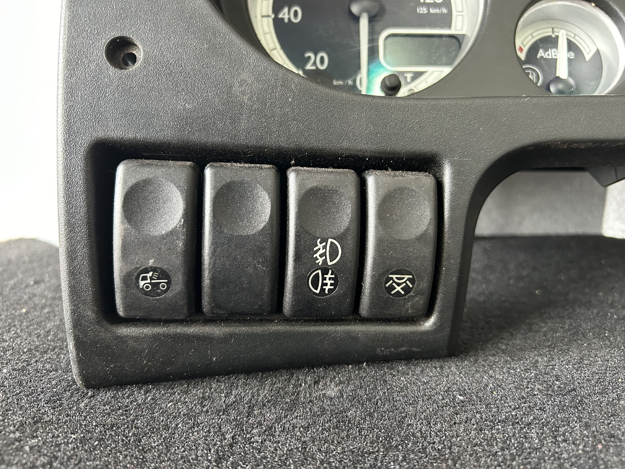 DAF COUNTER DAF XF 105 1789469 - Panel de instrumentos: photos 2 DAF COUNTER DAF XF 105 1789469 - Panel de instrumentos: photos 2
