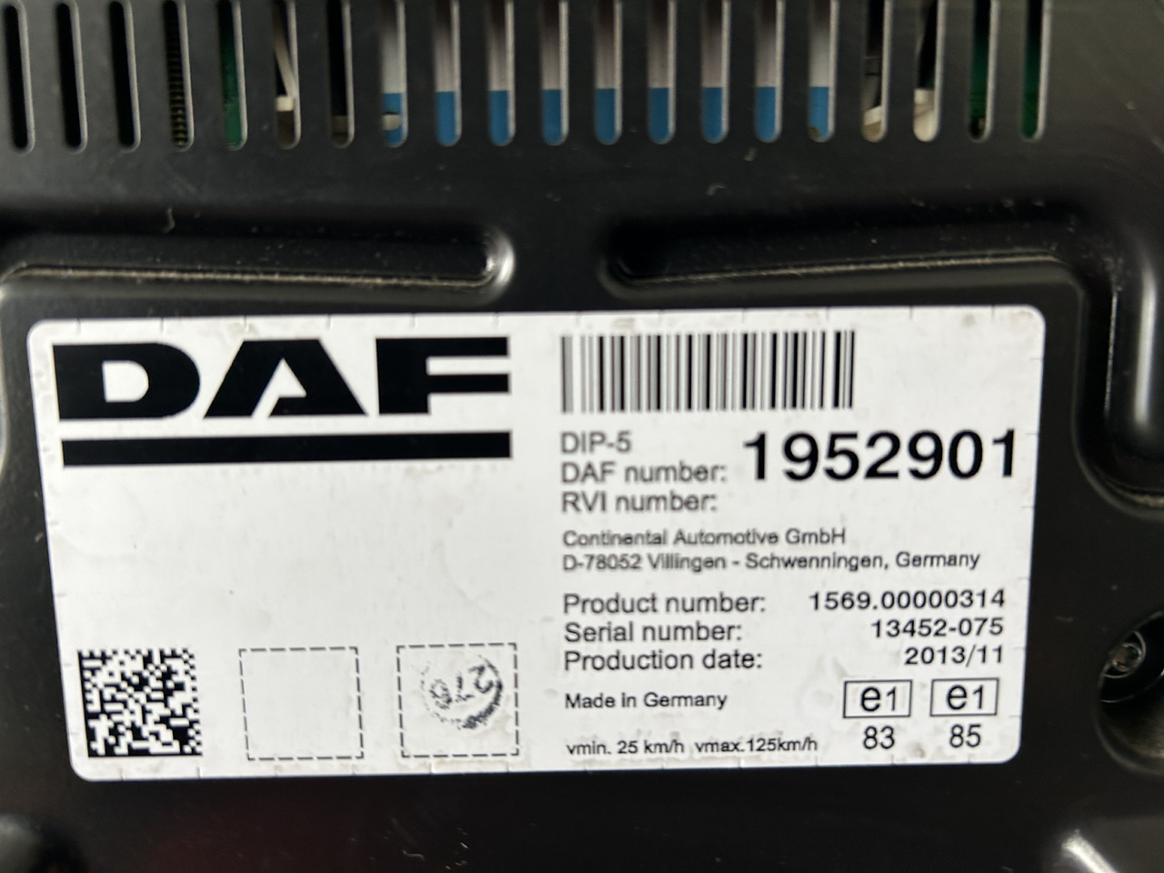DAF DAF XF 106 CLOCK COUNTER 1952901 - Panel de instrumentos: photos 3 DAF DAF XF 106 CLOCK COUNTER 1952901 - Panel de instrumentos: photos 3