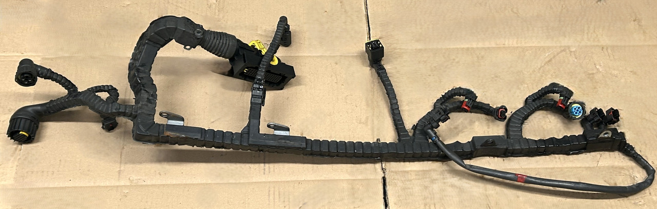 DAF ENGINE WIRING HARNESS J1A DAF XF 106 480 530 - Câble/ Fil: photos 1 DAF ENGINE WIRING HARNESS J1A DAF XF 106 480 530 - Câble/ Fil: photos 1