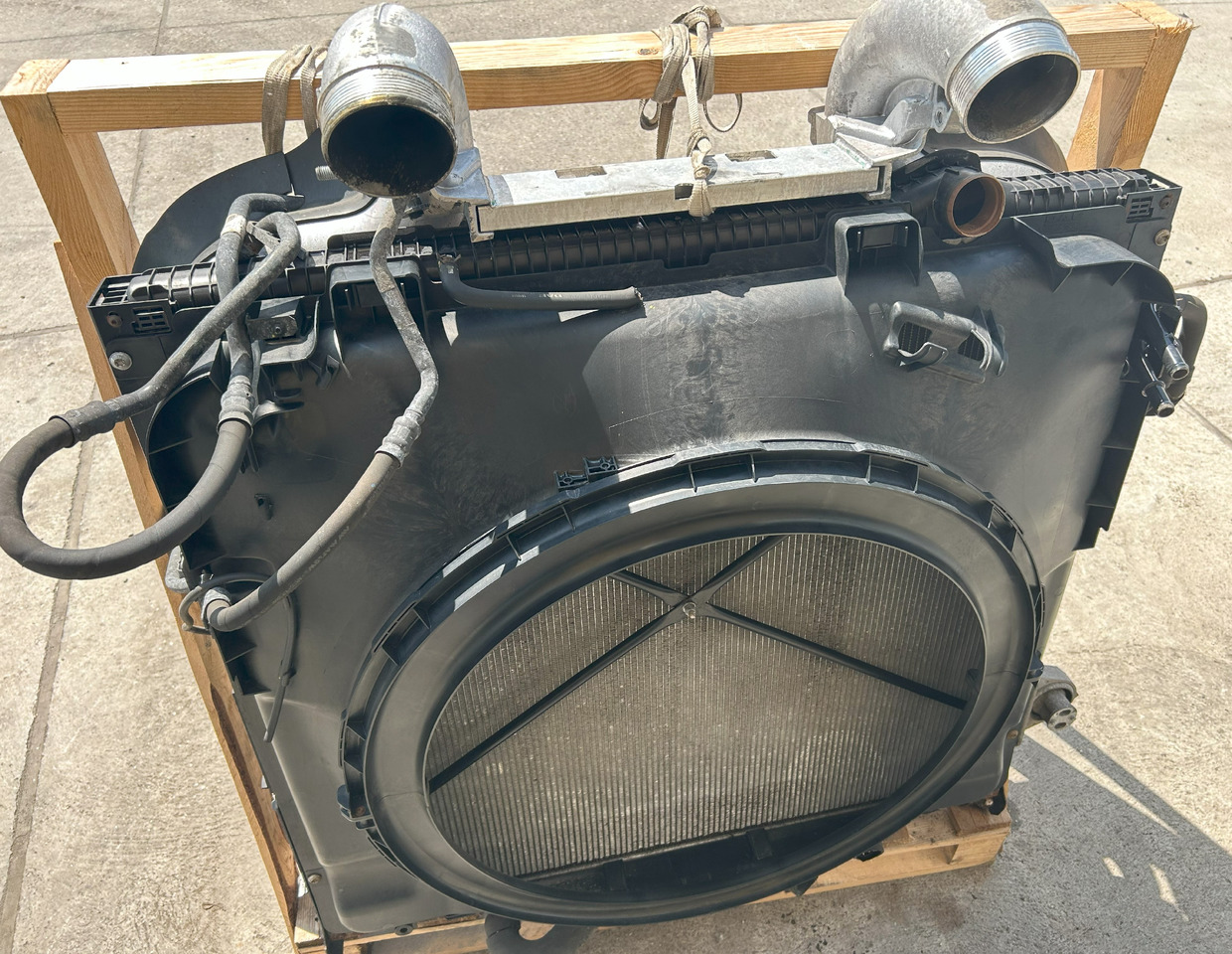 DAF XF 106 480 COOLER SET - Radiateur pour Camion: photos 2 DAF XF 106 480 COOLER SET - Radiateur pour Camion: photos 2