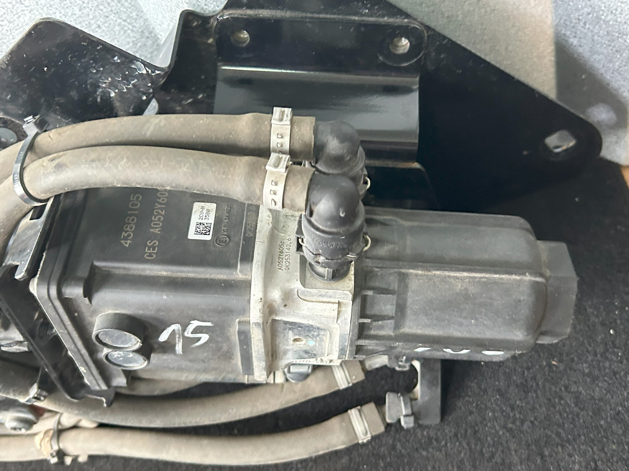 DAF XF 106 ADBLUE KIT - Système d'échappement: photos 3 DAF XF 106 ADBLUE KIT - Système d'échappement: photos 3