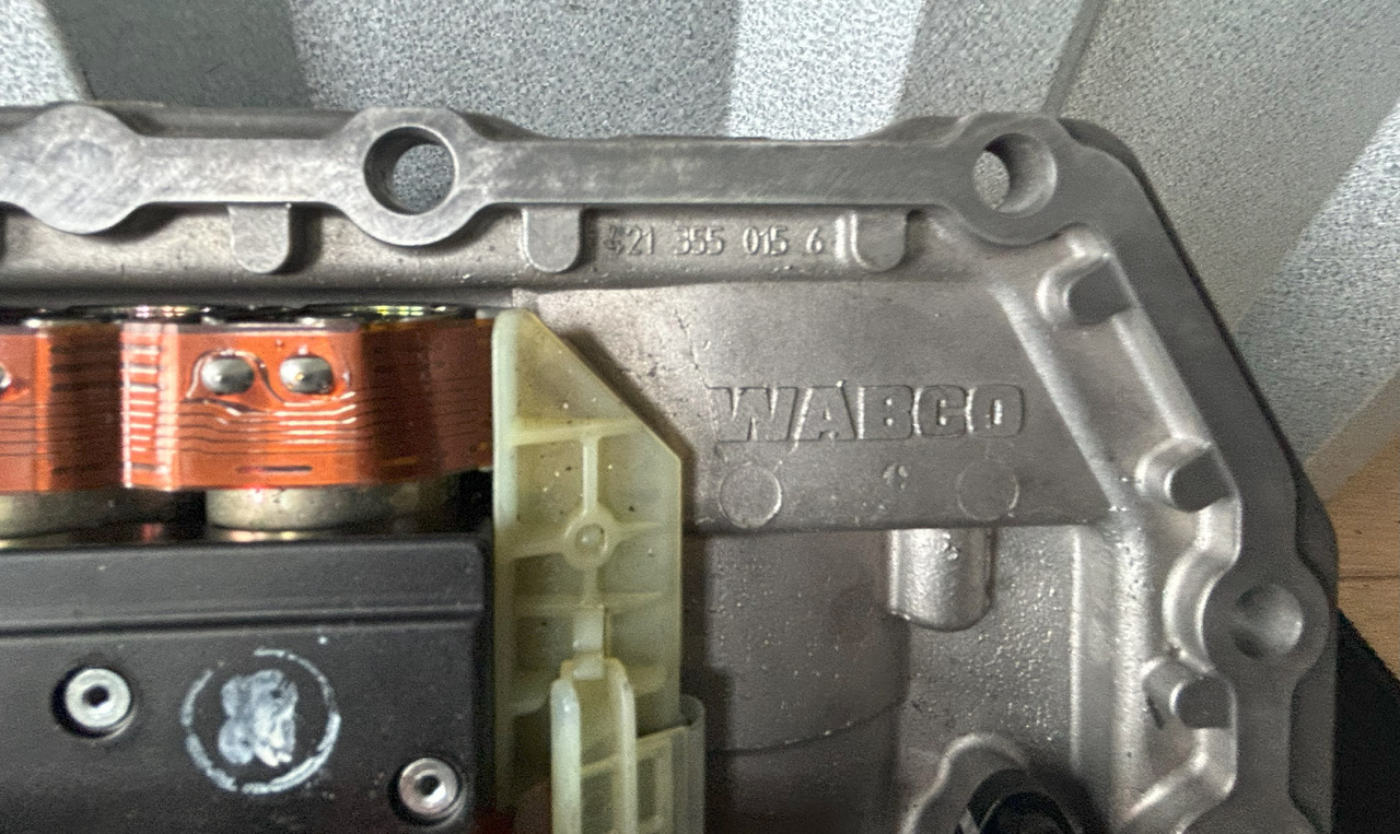 DAF XF 106 ASTRONIC Wybierak Skrzynia EURO 6 Remanufactured - Transmission pour Camion: photos 2 DAF XF 106 ASTRONIC Wybierak Skrzynia EURO 6 Remanufactured - Transmission pour Camion: photos 2