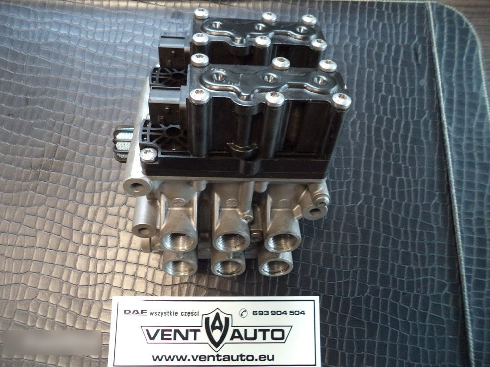 DAF Zawór zawieszenia ECAS   DAF XF 106 truck - Valve pour Camion: photos 3 DAF Zawór zawieszenia ECAS   DAF XF 106 truck - Valve pour Camion: photos 3