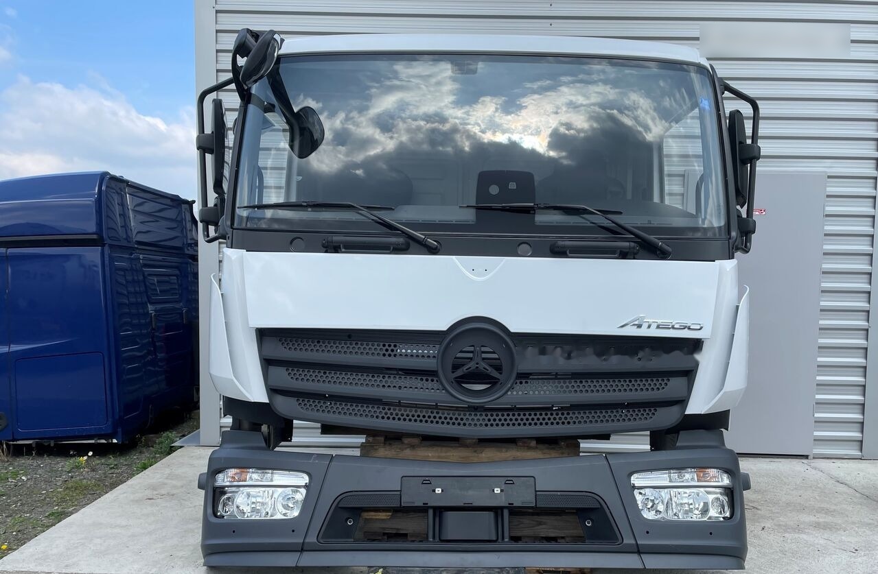 FRONT BUMPER COMPLETE EXTRA COST 800EU Mercedes-Benz ATEGO S-cab ClassicSpace, 2.30 m 2023 Mercedes-Benz ATEGO truck - Cabine pour Camion: photos 1 FRONT BUMPER COMPLETE EXTRA COST 800EU Mercedes-Benz ATEGO S-cab ClassicSpace, 2.30 m 2023 Mercedes-Benz ATEGO truck - Cabine pour Camion: photos 1