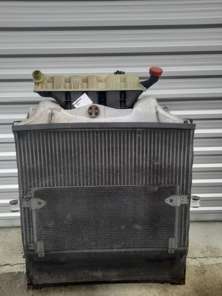 MAN TGA 81061016477 - Intercooler pour Camion: photos 1 MAN TGA 81061016477 - Intercooler pour Camion: photos 1