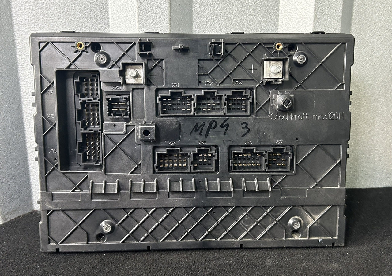 MERCEDES ACTROS MP4 A FUSE MODULE SAM - Fusible: photos 2 MERCEDES ACTROS MP4 A FUSE MODULE SAM - Fusible: photos 2