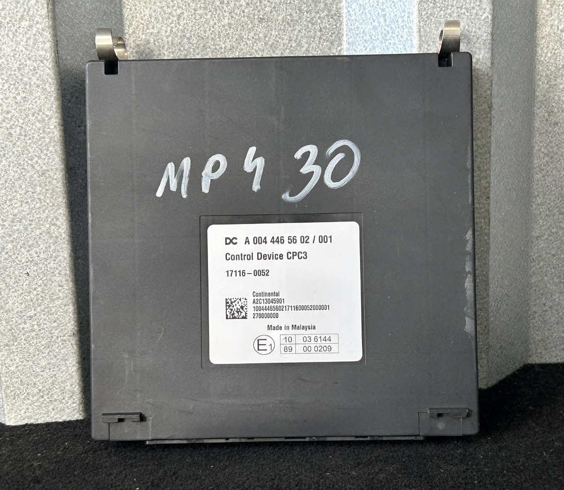 MERCEDES ACTROS MP4 CPC3 - Bloc de gestion: photos 1 MERCEDES ACTROS MP4 CPC3 - Bloc de gestion: photos 1