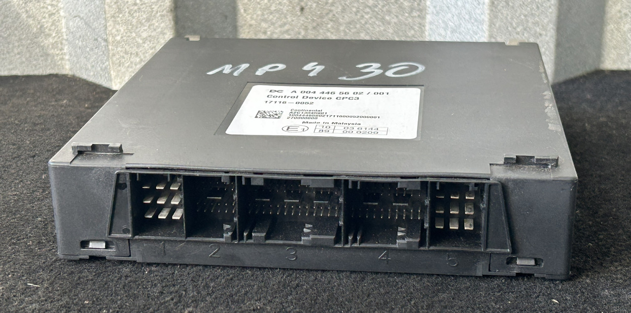 MERCEDES ACTROS MP4 CPC3 - Bloc de gestion: photos 4 MERCEDES ACTROS MP4 CPC3 - Bloc de gestion: photos 4