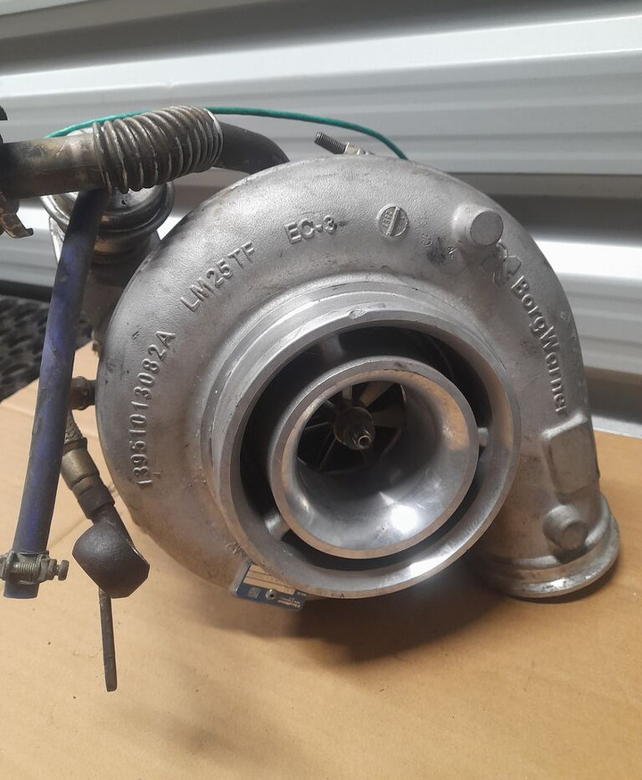 MERCEDES BorgWarner MERCEDES ACTROS MP4 - Turbocompresseur pour Camion: photos 2 MERCEDES BorgWarner MERCEDES ACTROS MP4 - Turbocompresseur pour Camion: photos 2