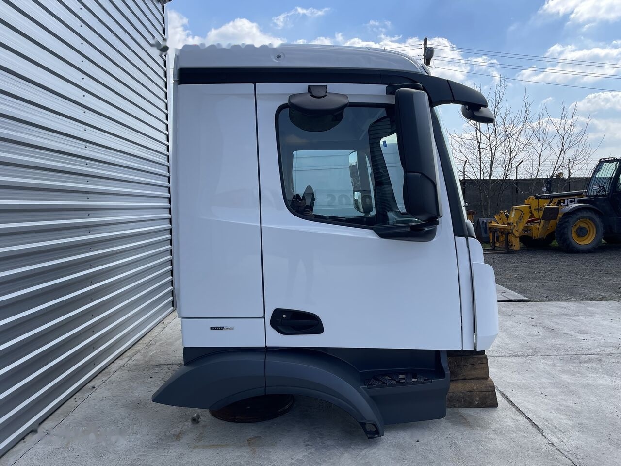 Mercedes-Benz ACTROS ANTOS AROCS Fahrerhaus Cabine 170mm truck - Cabine pour Camion: photos 3 Mercedes-Benz ACTROS ANTOS AROCS Fahrerhaus Cabine 170mm truck - Cabine pour Camion: photos 3