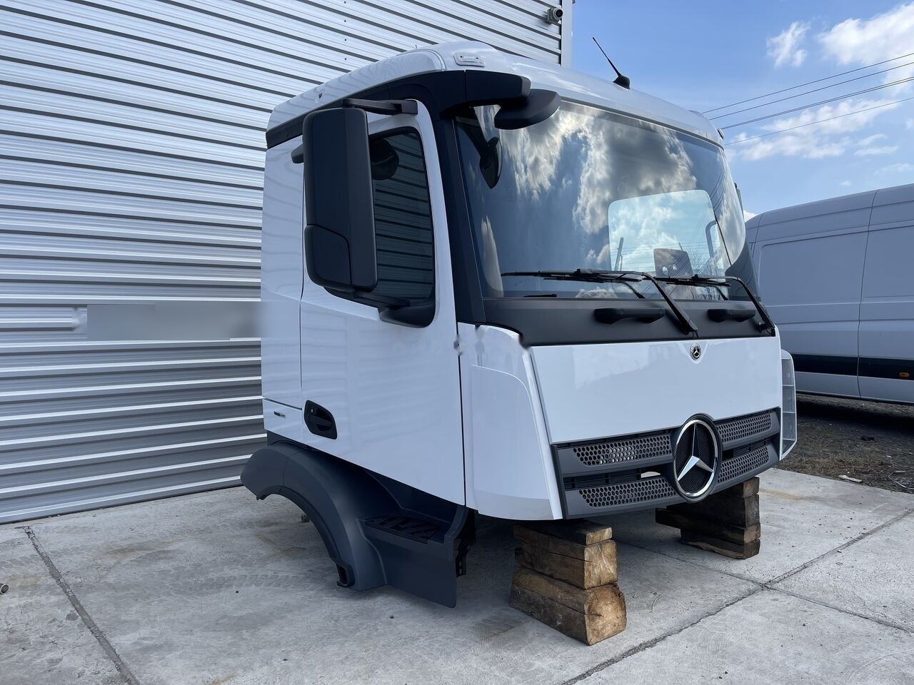Mercedes-Benz ACTROS ANTOS AROCS Fahrerhaus Cabine 170mm truck - Cabine pour Camion: photos 2 Mercedes-Benz ACTROS ANTOS AROCS Fahrerhaus Cabine 170mm truck - Cabine pour Camion: photos 2
