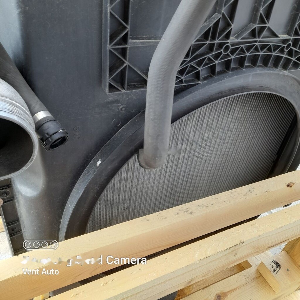 Mercedes-Benz ACTROS MP4 A9605000002 / A9605002501 Mercedes-Benz A9605000002 / A9605002501 - Condenseur pour Camion: photos 4 Mercedes-Benz ACTROS MP4 A9605000002 / A9605002501 Mercedes-Benz A9605000002 / A9605002501 - Condenseur pour Camion: photos 4