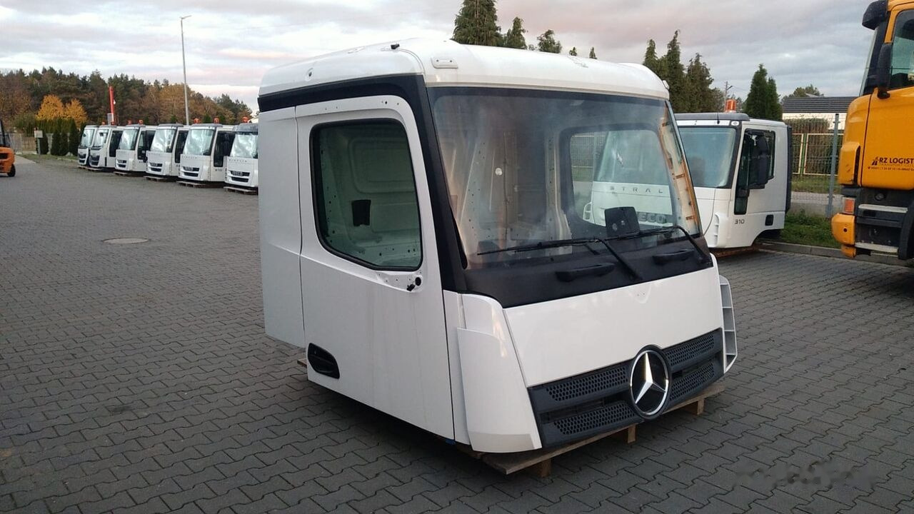 Mercedes-Benz Arocs 8x8 8x6 4x4 6x6 6x4 M Classic Space 320mm Mercedes-Benz AROCS Arocs 8x8 8x6 4x4 6x6 6x4 M Classic Space 320mm truck - Cabine pour Camion: photos 1 Mercedes-Benz Arocs 8x8 8x6 4x4 6x6 6x4 M Classic Space 320mm Mercedes-Benz AROCS Arocs 8x8 8x6 4x4 6x6 6x4 M Classic Space 320mm truck - Cabine pour Camion: photos 1