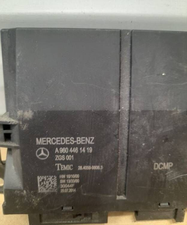 STEROWNIK DRZWI Mercedes-Benz ACTROS MP4 truck - Système électrique pour Camion: photos 2 STEROWNIK DRZWI Mercedes-Benz ACTROS MP4 truck - Système électrique pour Camion: photos 2