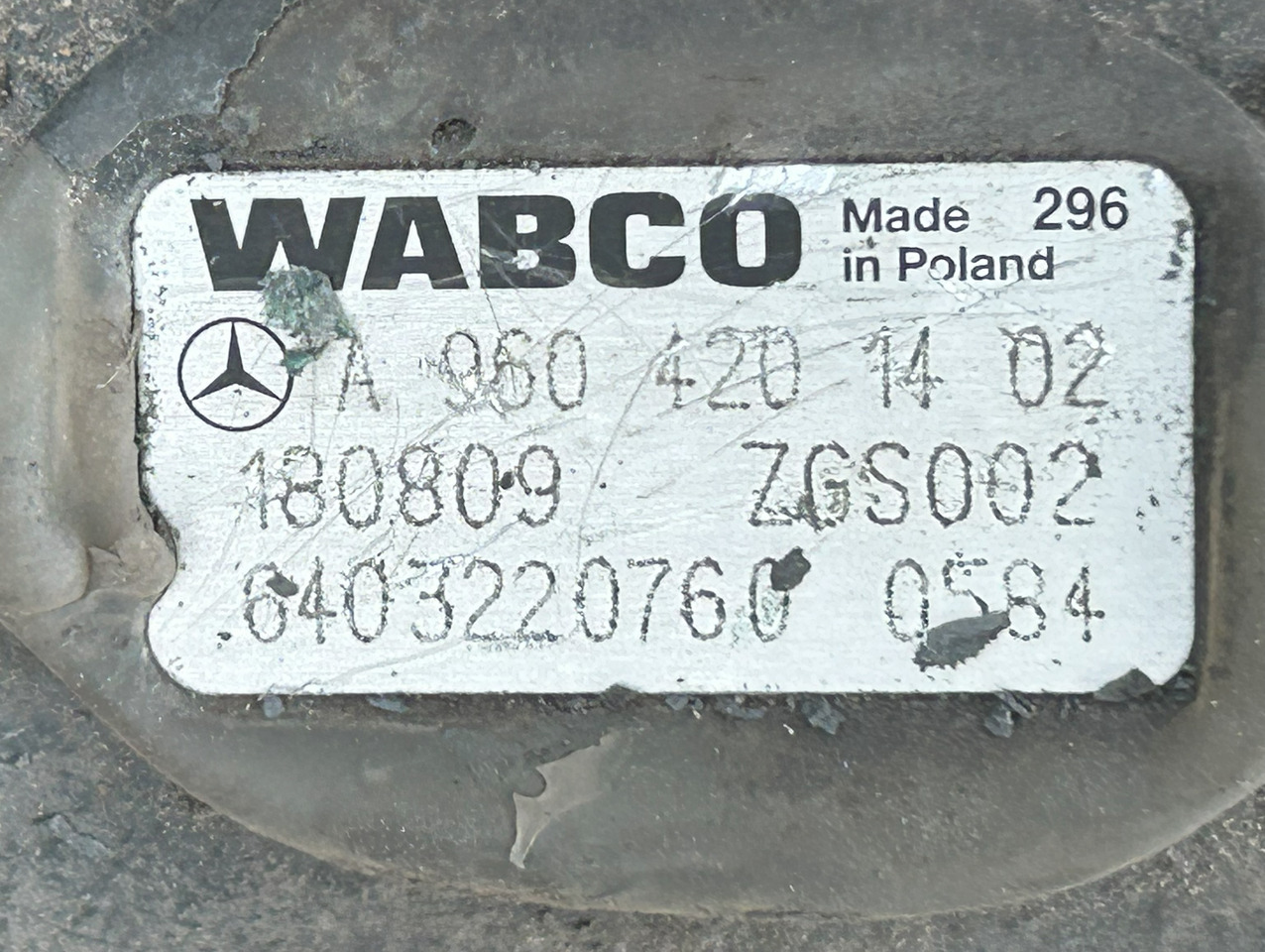 WABCO REAR BRAKE CALIPER SET MERCEDES ACTROS MP4 - Étrier de frein: photos 5 WABCO REAR BRAKE CALIPER SET MERCEDES ACTROS MP4 - Étrier de frein: photos 5