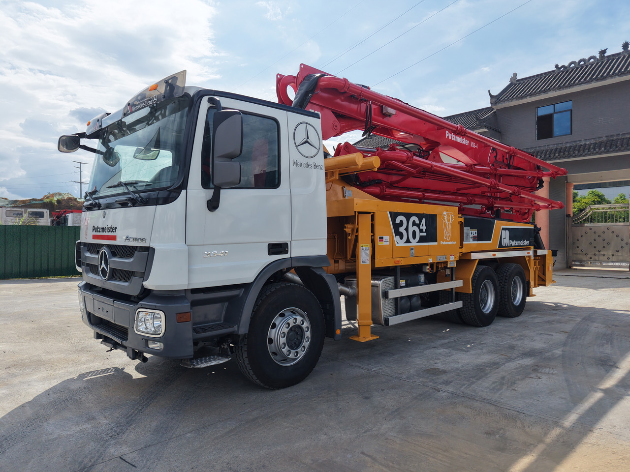 PUTZMEISTER Mercedes-Benz M36-4 2018 ACTROS 3341【ACHIEVE】TOP CONDITION!!! - Camion pompe: photos 4 PUTZMEISTER Mercedes-Benz M36-4 2018 ACTROS 3341【ACHIEVE】TOP CONDITION!!! - Camion pompe: photos 4
