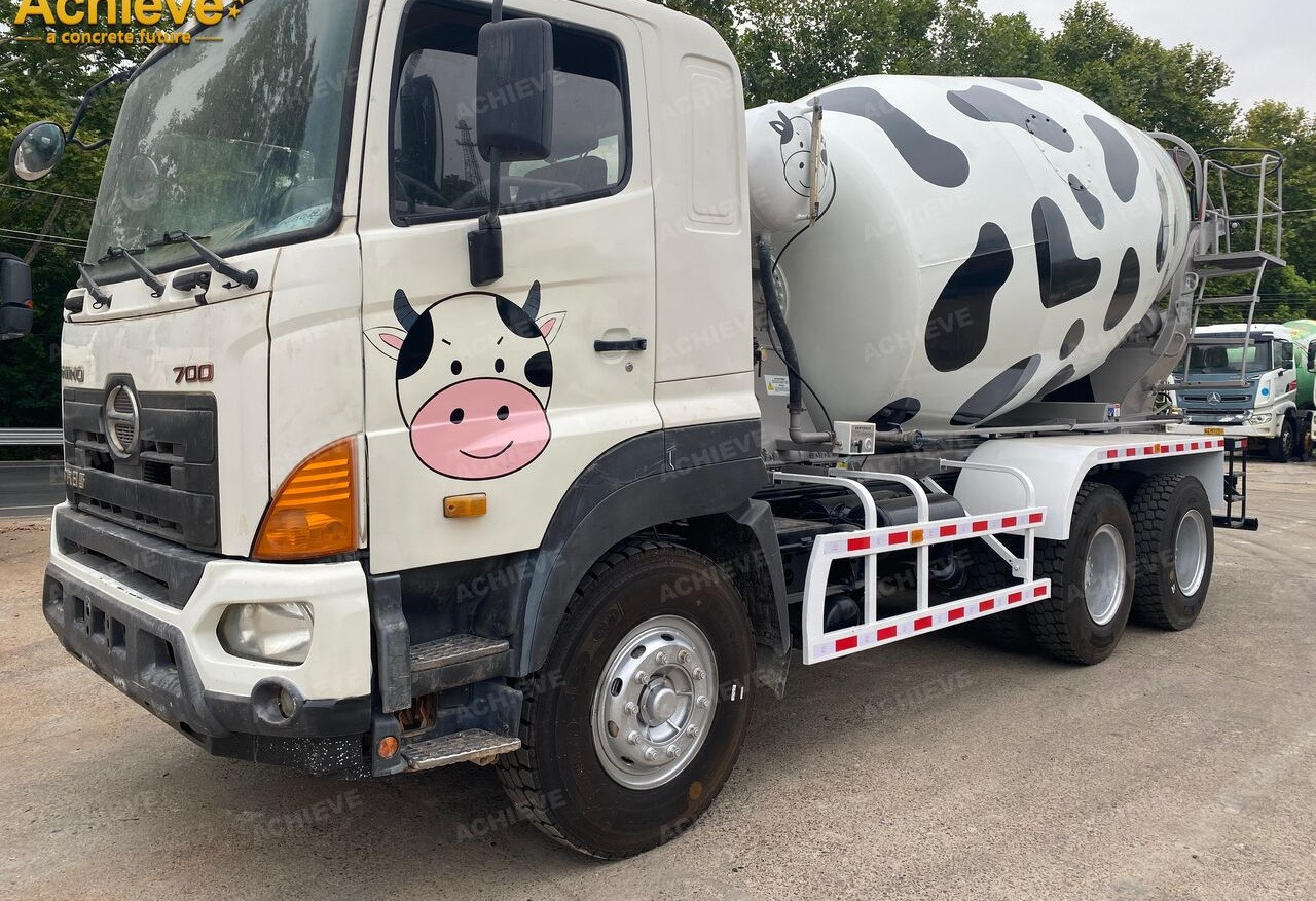 Zoomlion Zoomlion ZLJ5312GJBHT5E four-axle 12F S 【ACHIEVE】TOP CONDITION!!! - Camion malaxeur: photos 5 Zoomlion Zoomlion ZLJ5312GJBHT5E four-axle 12F S 【ACHIEVE】TOP CONDITION!!! - Camion malaxeur: photos 5