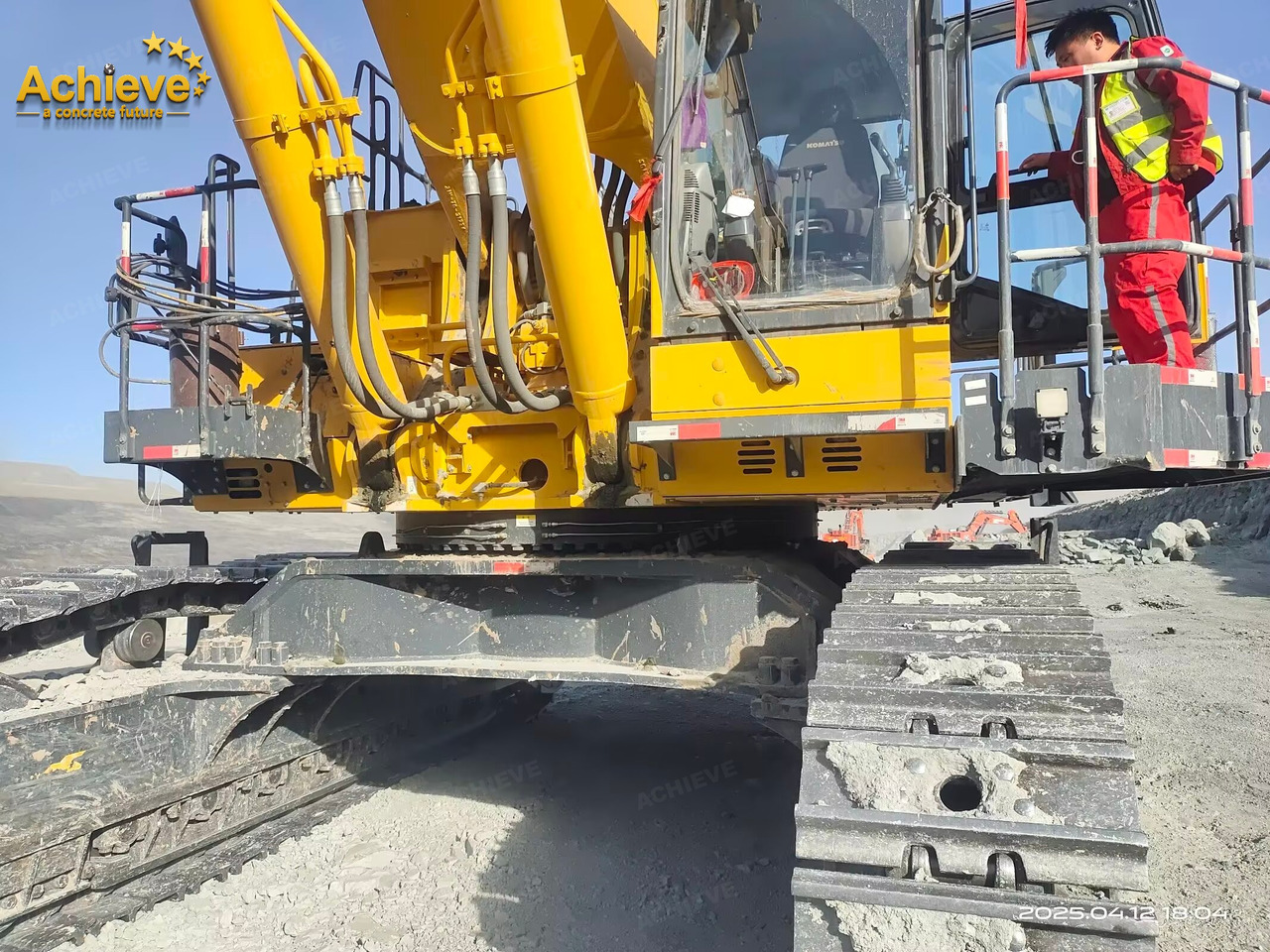 Komatsu 【ACHIEVE】TOP CONDITION!!! PC1250-11R 2023 4500h Horsepower (HP) 758 HP @ 1,800 rpm Operating weight (lbs) 269,300 - 272,600 Bucket Capacity (yd3) 5.3-9.5 - Pelle sur chenille: photos 4 Komatsu 【ACHIEVE】TOP CONDITION!!! PC1250-11R 2023 4500h Horsepower (HP) 758 HP @ 1,800 rpm Operating weight (lbs) 269,300 - 272,600 Bucket Capacity (yd3) 5.3-9.5 - Pelle sur chenille: photos 4