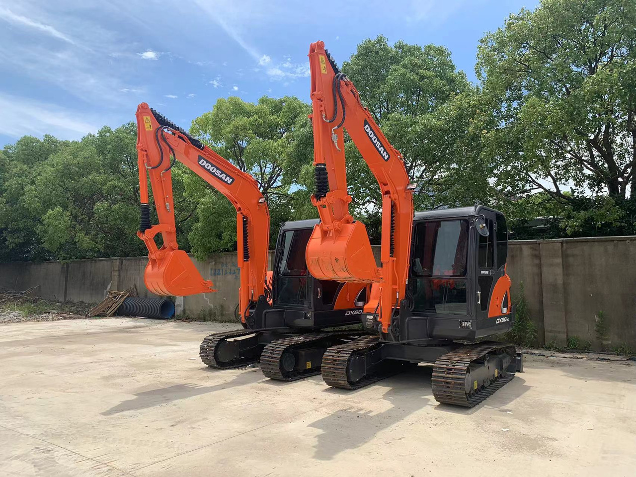 DOOSAN DX60 Good price 6 ton Small Excavator - Pelle sur chenille: photos 5 DOOSAN DX60 Good price 6 ton Small Excavator - Pelle sur chenille: photos 5