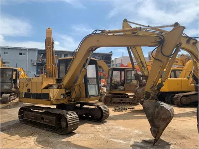 Good Price 0.3 Excavator Cat E70b, Ms070 with Original Color - Pelle sur chenille: photos 1 Good Price 0.3 Excavator Cat E70b, Ms070 with Original Color - Pelle sur chenille: photos 1