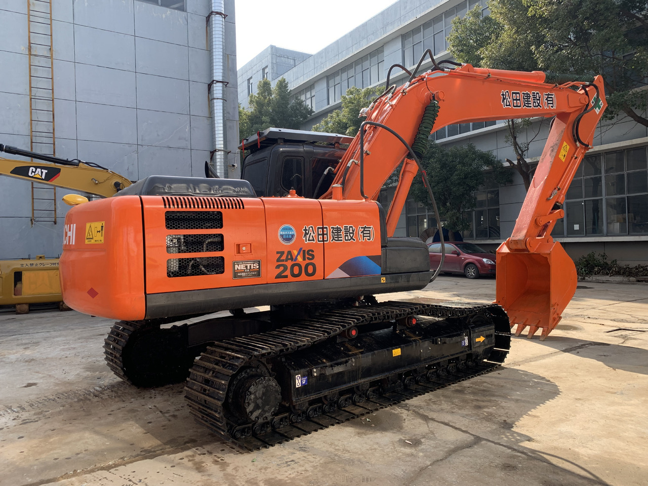 Hitachi Excavator Zaxis 200, 210, 240 Made in Japan - Pelle sur chenille: photos 1 Hitachi Excavator Zaxis 200, 210, 240 Made in Japan - Pelle sur chenille: photos 1