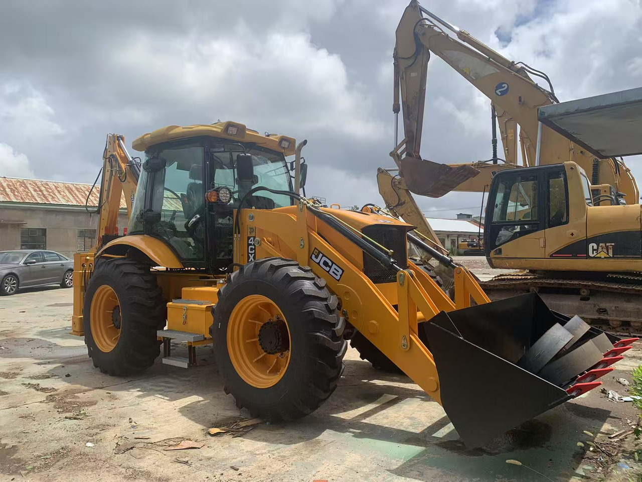 JCB 4X4 Backhoe Loader 4CX, 3CX - Tractopelle: photos 5 JCB 4X4 Backhoe Loader 4CX, 3CX - Tractopelle: photos 5