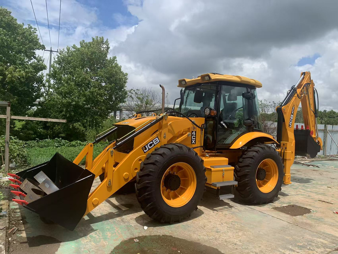 JCB 4X4 Backhoe Loader 4CX, 3CX - Tractopelle: photos 4 JCB 4X4 Backhoe Loader 4CX, 3CX - Tractopelle: photos 4