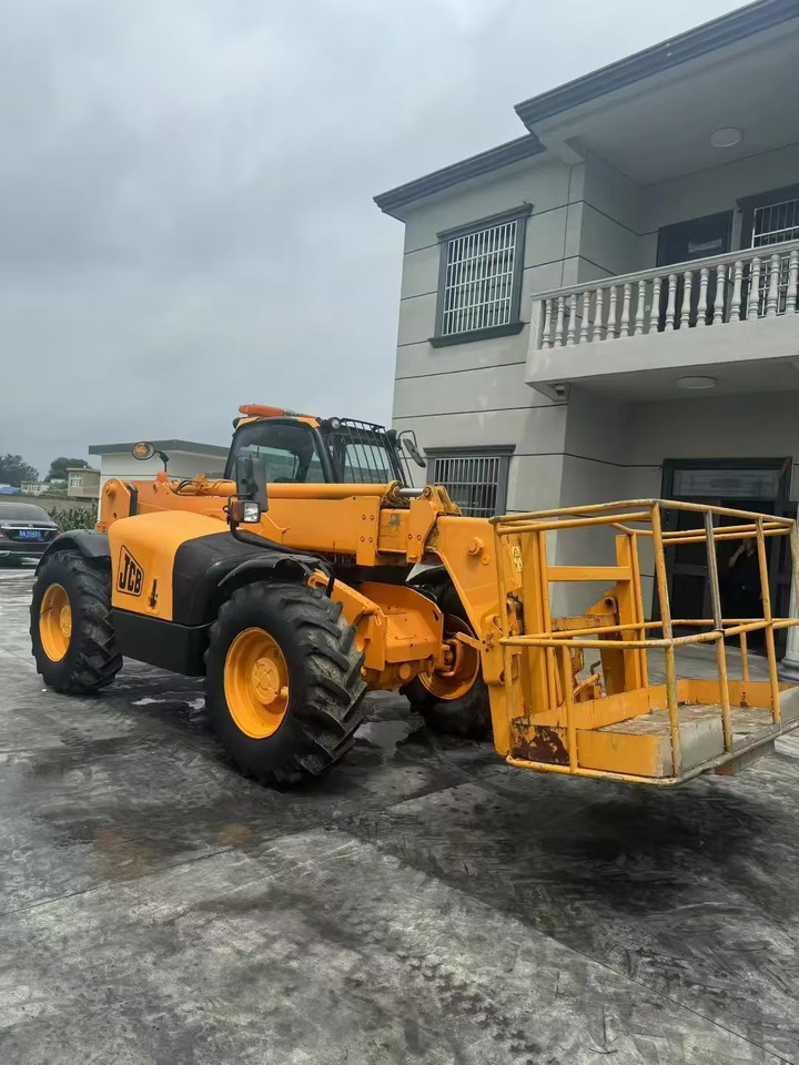 JCB 535-95 Secondhand Telehandler 3 section Telescopic Boom - Chariot télescopique: photos 3 JCB 535-95 Secondhand Telehandler 3 section Telescopic Boom - Chariot télescopique: photos 3