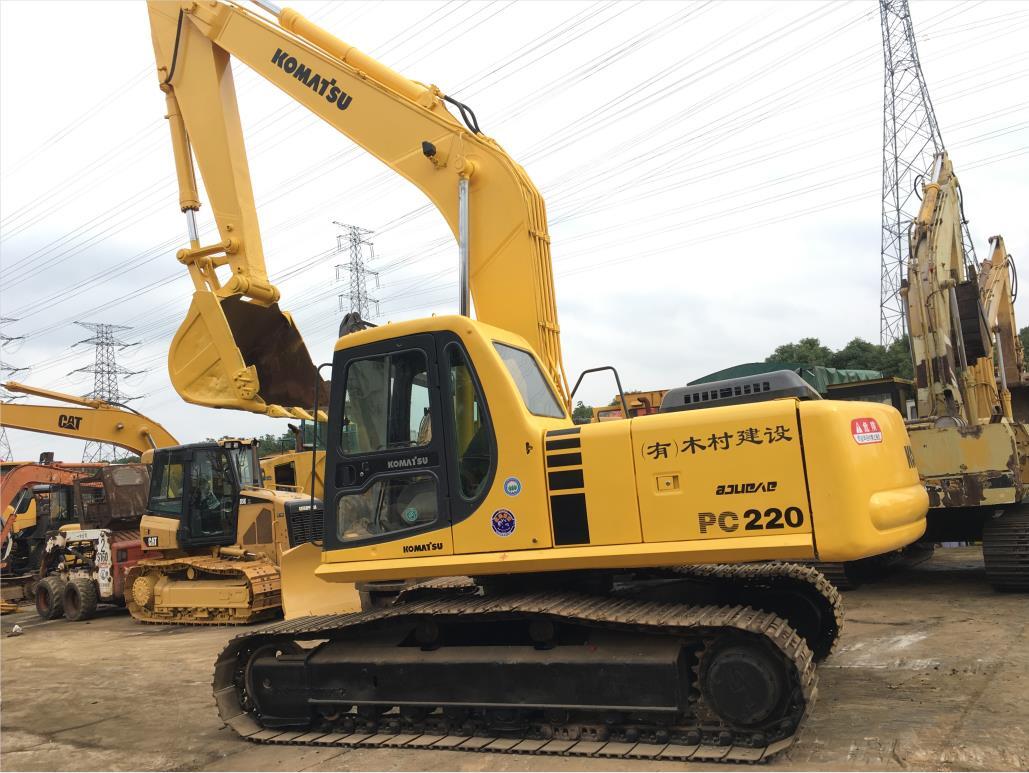 KOMATSU PC22 used excavator Japanese construction machine PC220-6 excavator - Pelle sur chenille: photos 4 KOMATSU PC22 used excavator Japanese construction machine PC220-6 excavator - Pelle sur chenille: photos 4