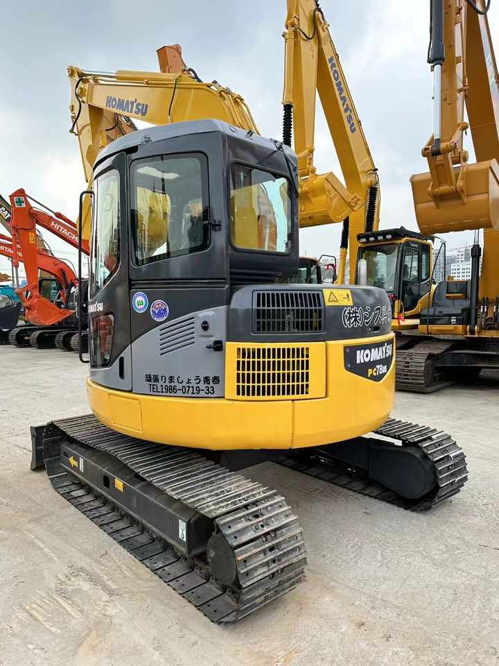 Komatsu PC78US Mini Excavator Good Price on Sale - Pelle sur chenille: photos 3 Komatsu PC78US Mini Excavator Good Price on Sale - Pelle sur chenille: photos 3
