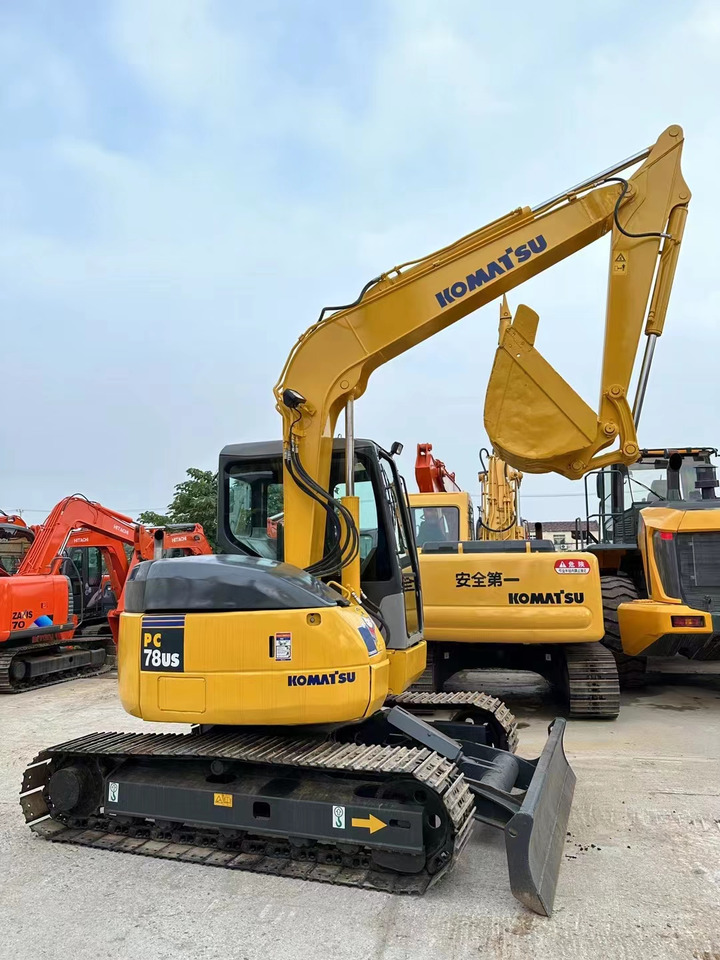 Komatsu PC78US Mini Excavator Good Price on Sale - Pelle sur chenille: photos 4 Komatsu PC78US Mini Excavator Good Price on Sale - Pelle sur chenille: photos 4