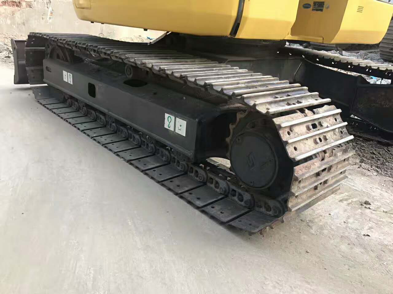 Komatsu Small Excavator PC78US Zero-tail Excavator Made in Japan - Pelle sur chenille: photos 4 Komatsu Small Excavator PC78US Zero-tail Excavator Made in Japan - Pelle sur chenille: photos 4