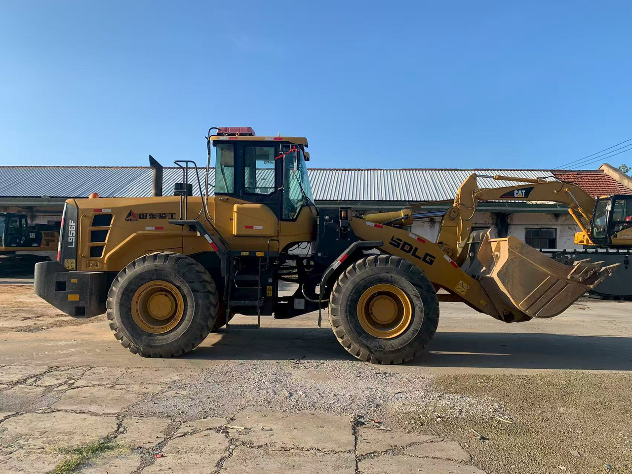SDLG LG956F Original Condition Front End Loader - Chargeuse sur pneus: photos 2 SDLG LG956F Original Condition Front End Loader - Chargeuse sur pneus: photos 2