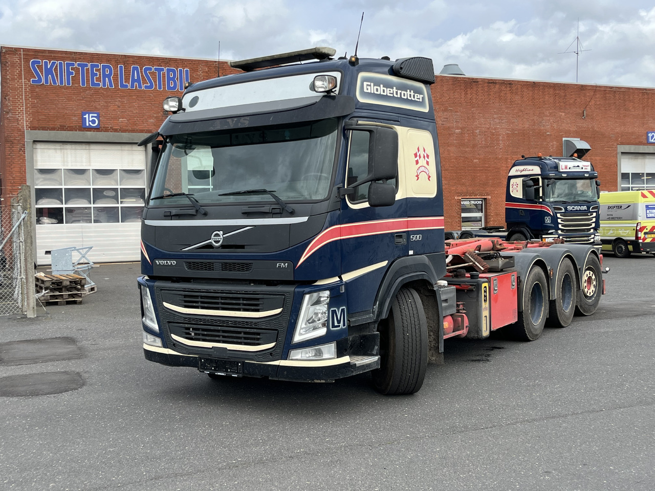 Volvo FM 500 8x4 - Camion ampliroll: photos 1 Volvo FM 500 8x4 - Camion ampliroll: photos 1