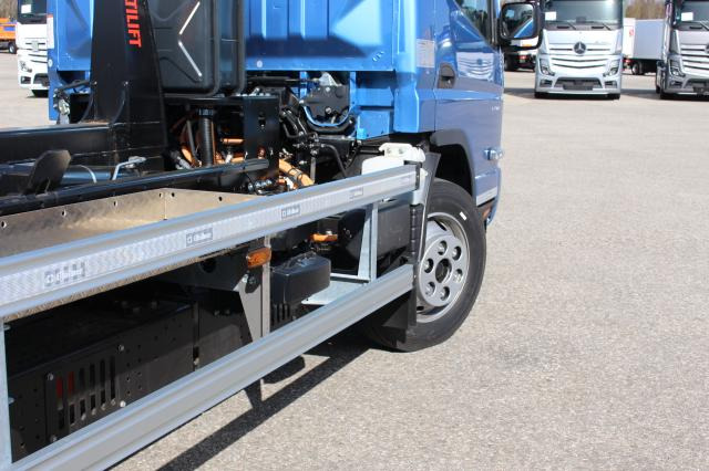 FUSO 9C18E - Camion ampliroll: photos 5 FUSO 9C18E - Camion ampliroll: photos 5