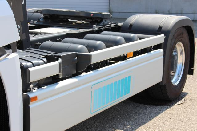 Mercedes-Benz eActros 300 LS ELEKTRO - Tracteur routier: photos 3 Mercedes-Benz eActros 300 LS ELEKTRO - Tracteur routier: photos 3